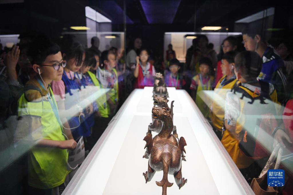 奔驰宝马娱乐